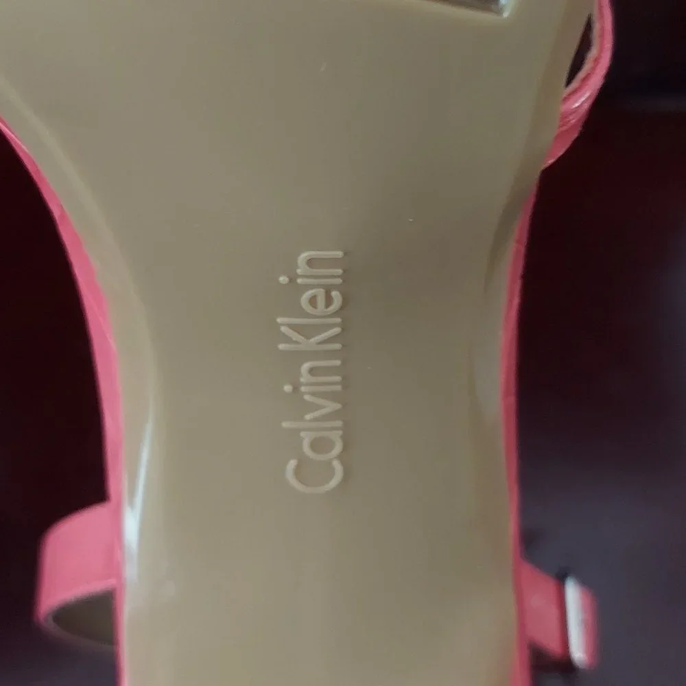 NWOB CALVIN KLEIN LALI CROC EMBOSSED STRAPPY OPEN TOE SANDALS (CORAL / S…